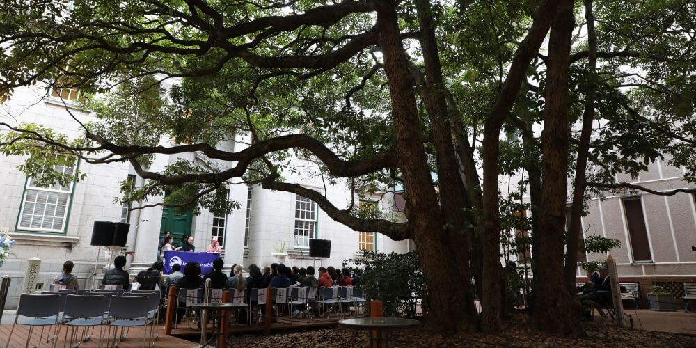 横浜商科大学と横浜開港資料館との連携プロジェクトが完結！<br>FMヨコハマ「Lovely Day♡」の公開収録にて絵本『たまくす』を完成披露