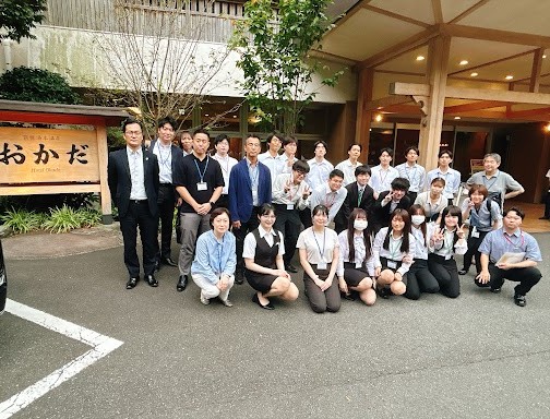 ホテル正面